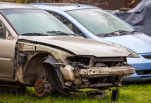 Junk cars for cash, clunkers for cash, sell junk cars
